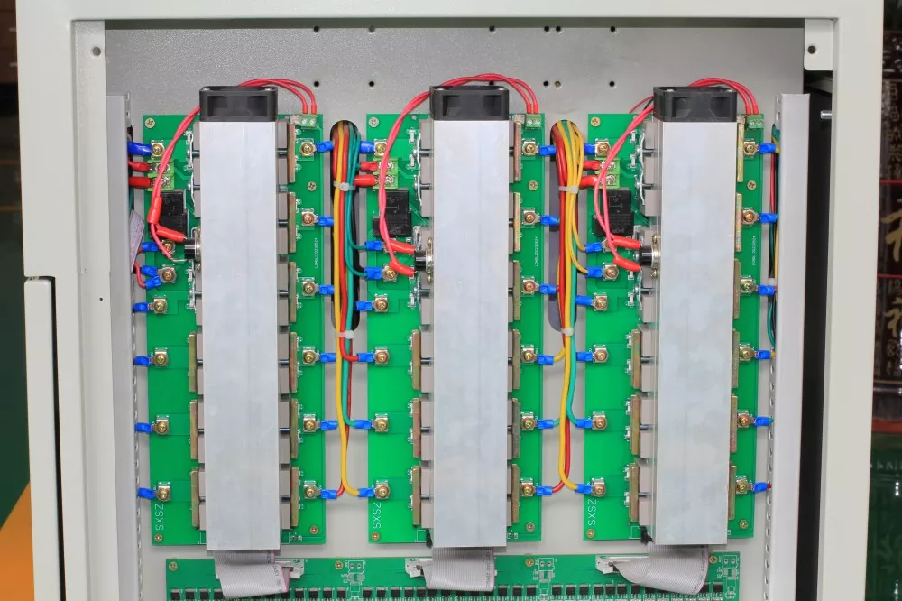 3 Phase 200KVA SCR Static AVR