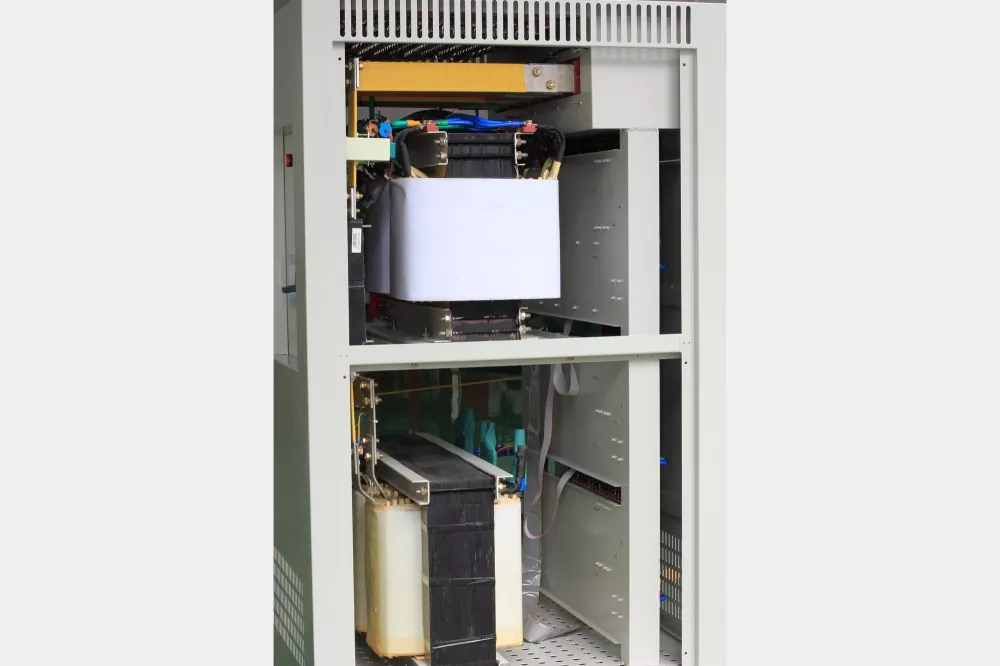 3 Phase 200KVA SCR Static AVR