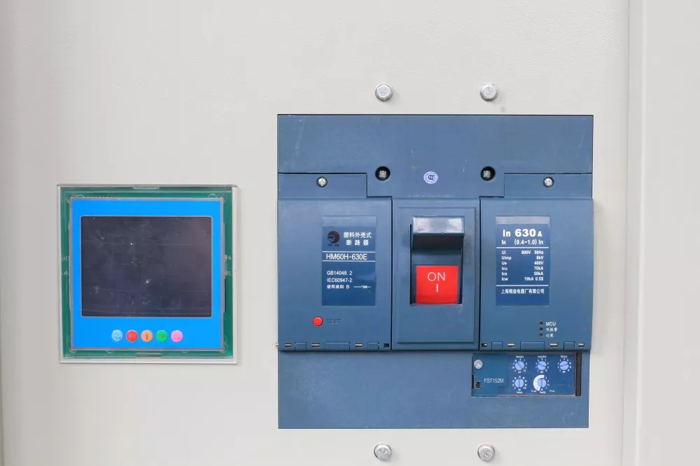 3 Phase 200KVA SCR Static AVR